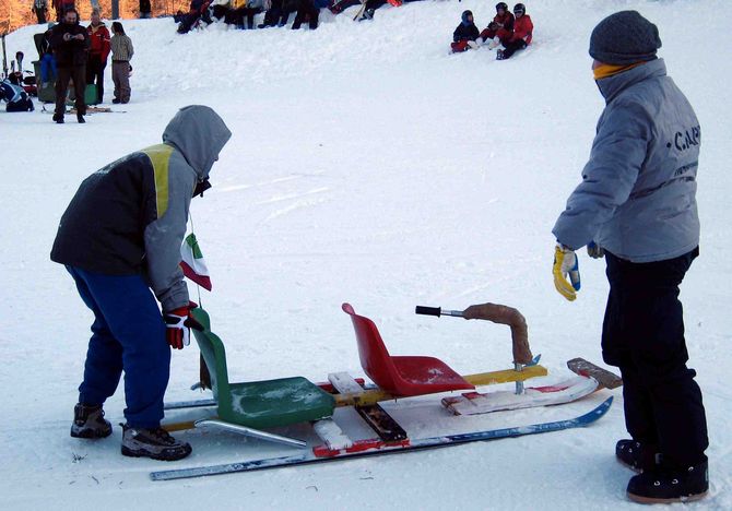 Bob e slitte artigianali ai nastri di partenza a Cogne