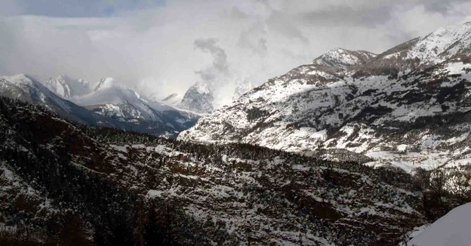 L’Epifania imbianca tutta la Valle. Aumentano le temperature e cresce il pericolo valanghe