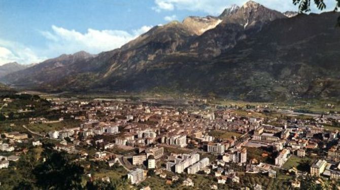 Parte il 2 marzo il ‘porta a porta’ sulla collina di Aosta. Intanto nasce il Comitato Rifiuti Zero.