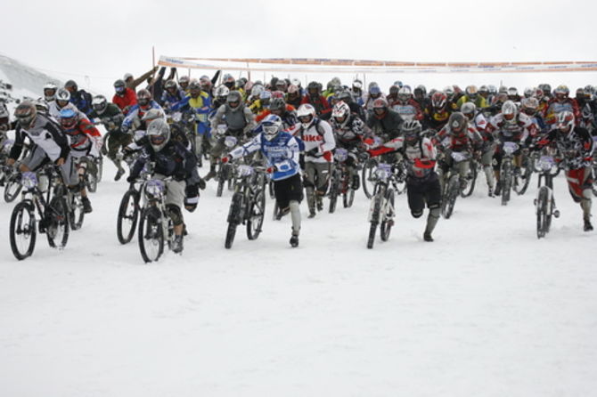 Velocità adrenalina e montagna: tutto pronto per la Maxiavalanche di Breuil-Cervinia