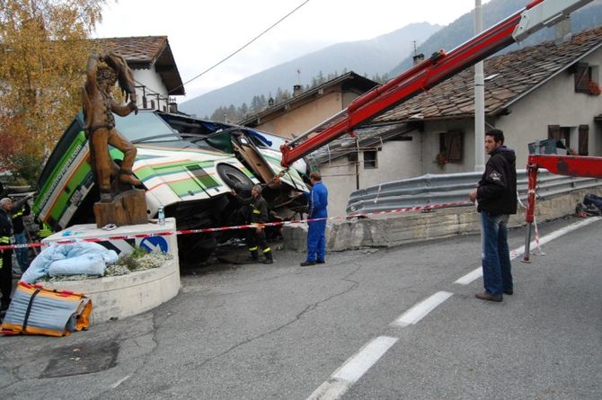 Incidente Etroubles: saranno le perizie a chiarire la dinamica dell’incidente