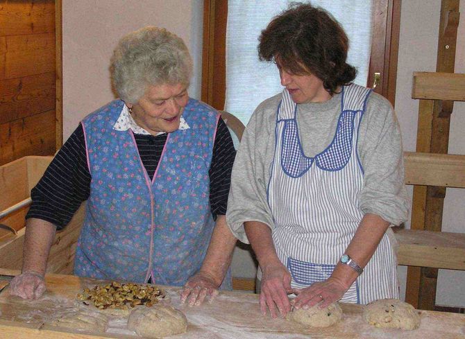 Hône in festa fino all’Immacolata per celebrare la Micóoula