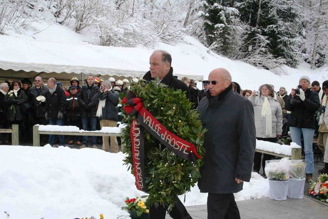 Il decennale della tragedia al traforo apre i lavori del Consiglio Valle