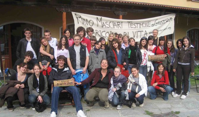 La visita a Cascina Caccia conclude oggi “il Percorso della Legalità”