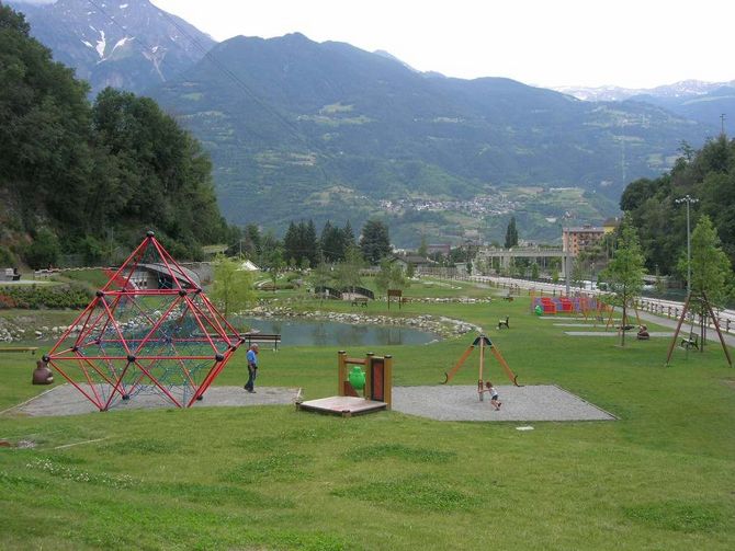 Aosta, resta ancora chiusa la ciclabile di Saumont per rischio caduta di alcune piante