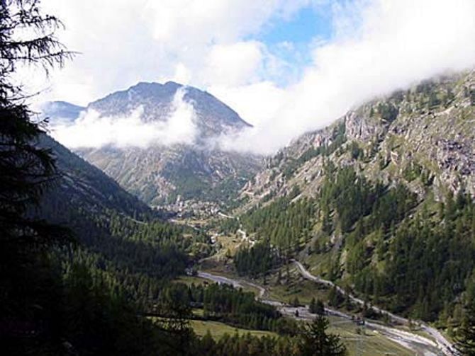 Ancora in corso le operazioni di recupero della salma dell’alpinista francese