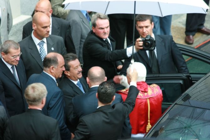 Il Papa in visita alla città di Aosta