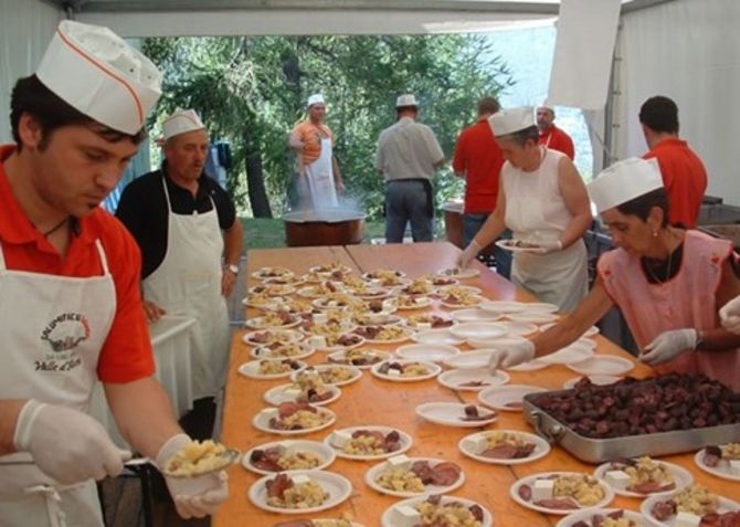 Tutto pronto ad Allein per la “Feta di Trifolle”