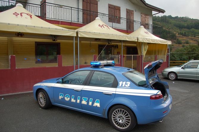 Gestori dell’Inside Pub “avevo una pistola puntata alla testa e mia moglie un coltello alla gola”