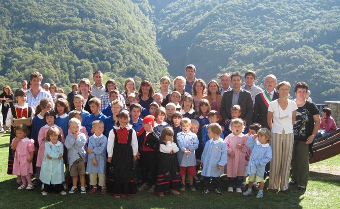 Scuola di montagna: inaugurati nuovi spazi della scuola dell’infanzia e primaria di Perloz