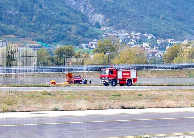 Piper uscito di pista all’Aeroporto Corrado Gex