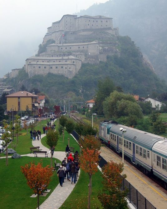 Al Forte di Bard in treno. Fino al 12 dicembre un servizio sperimentale da Torino