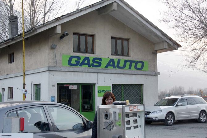 Il futuro del metano è a Saint-Christophe. Entro l’anno nascerà un centro per carburanti ecologici