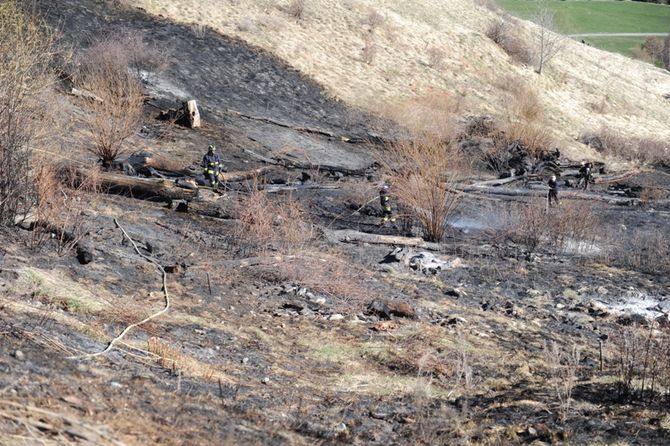 A fuoco un bosco a Verrayes