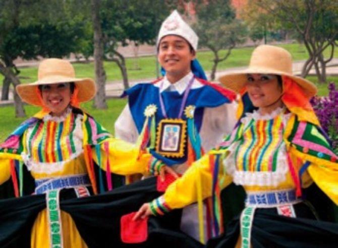 A La Salle prende il via la Festa del folklore di montagna