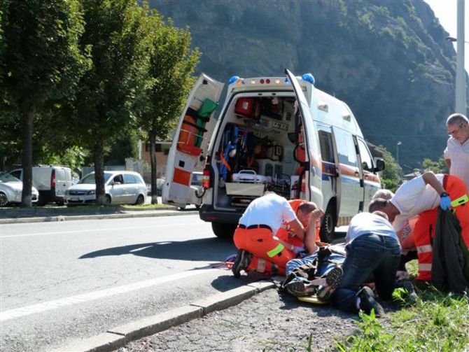 Incidente in vespa, ferito un valdostano di 48 anni