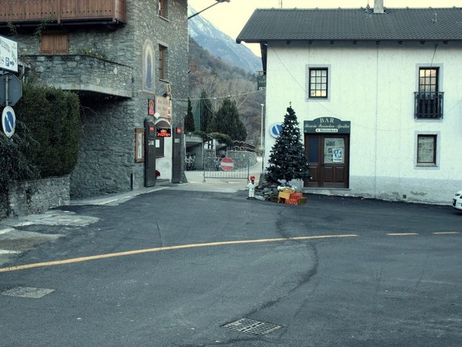 Riaperto il borgo di Fénis