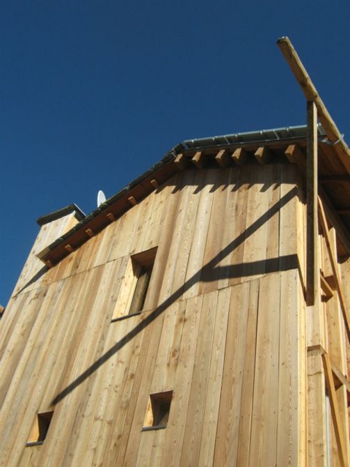 A Vens una casa sovverte l’idea di costruzione in montagna