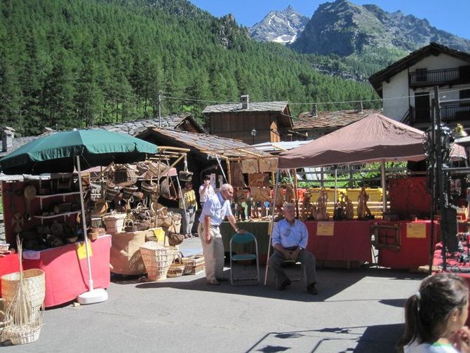 A Rhêmes-Notre-Dame la Rencontre des Artisans de l’Haute Vallée