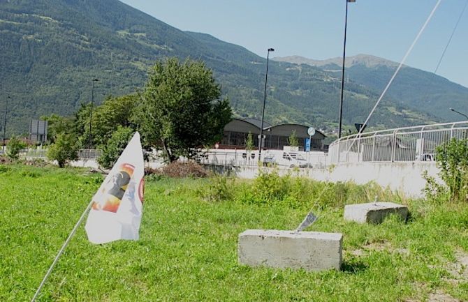 Palazzine vicino alla Cogne, Alpe: “Il Sindaco si prenda le sue responsabilità”