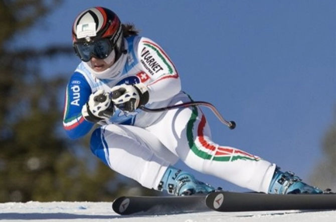 La nazionale italiana femminile di discesa si allena a Cervinia