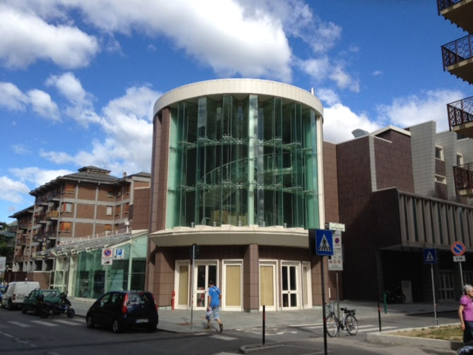 Si aprono, finalmente, le porte del Teatro Splendor. Inaugurazione con Renga e i dARI