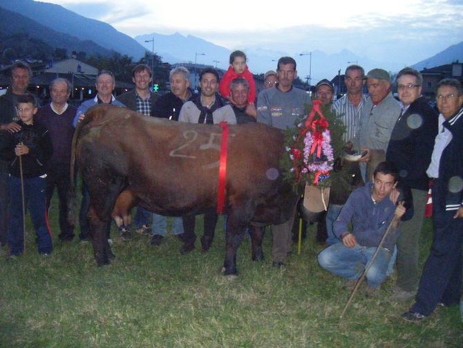 A Charvensod trionfano Prudence, Lombardeun e Malice