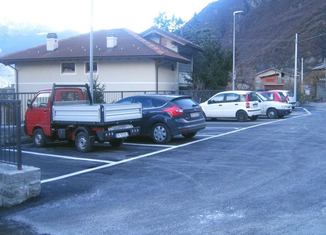 Nuovo parcheggio ad Issogne, in località Follias