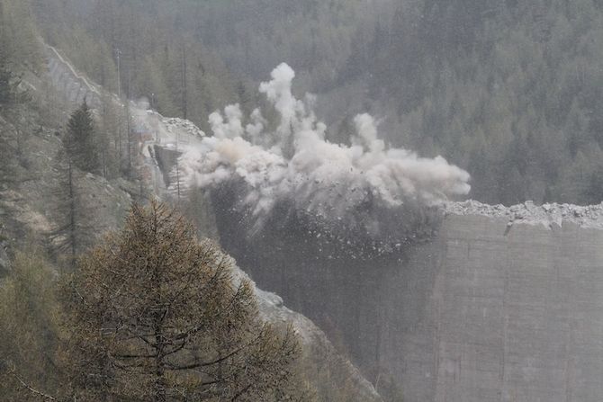 Diga di Beauregard, si parte con la demolizione. Oggi la prima esplosione dopo le prove