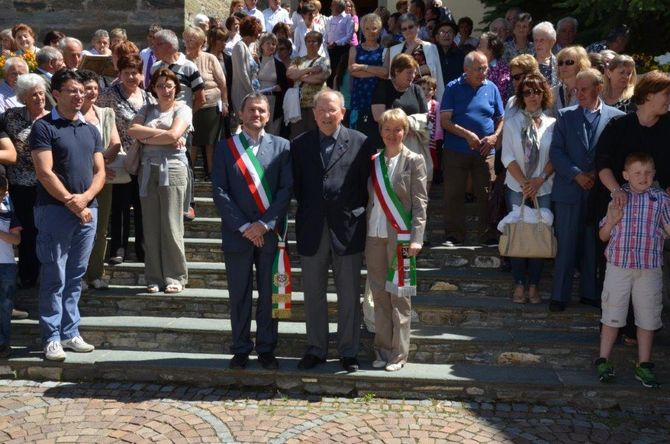 Il “grazie” di Arvier e Avise a don Quinto Vacquin