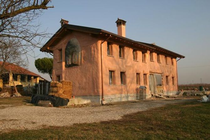 Sorgerà a Verrayes la prima casa in paglia della Valle d’Aosta