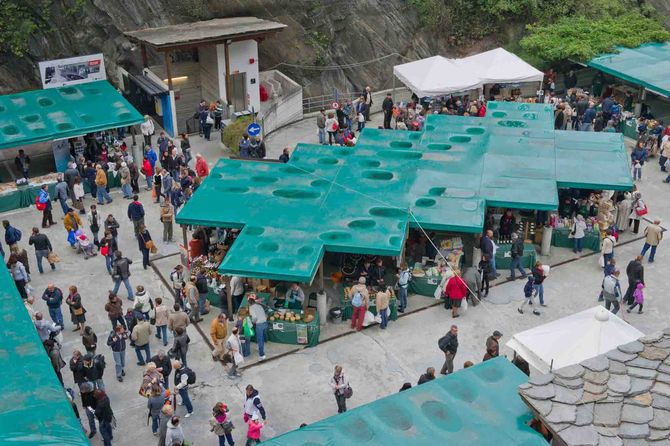 Marché au Fort 2013 torna la vetrina delle eccellenze enogastronomiche valdostane