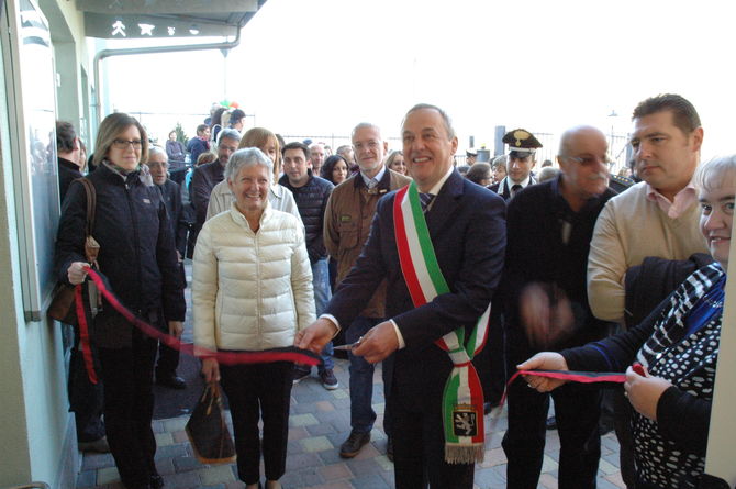 Brissogne, taglio del nastro per la nuova scuola dell’infanzia e primaria