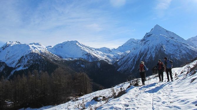 “Carnevale sulle ciaspole”. Il bosco segreto  di Les Druges, Saint-Marcel