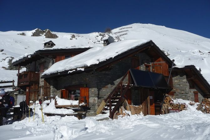 A Pasqua si festeggia con il Monte Bianco al Rifugio Bertone