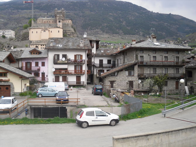 Saint-Pierre, al via la ristrutturazione dei sei alloggi Arer di via Chanoux