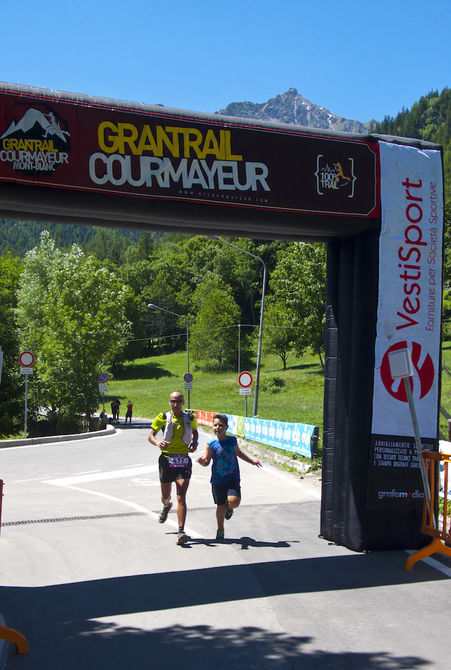 Al Gran Trail Courmayeur trionfano Gianluca Galeati, Giuliano Cavallo e Sebastian Zarnik