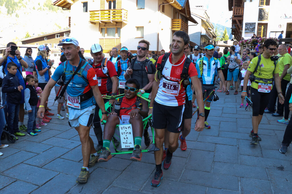 Quattro trail massacranti e 1000 km corsi in un mese, l’incredibile viaggio di Jean-Michel Touron