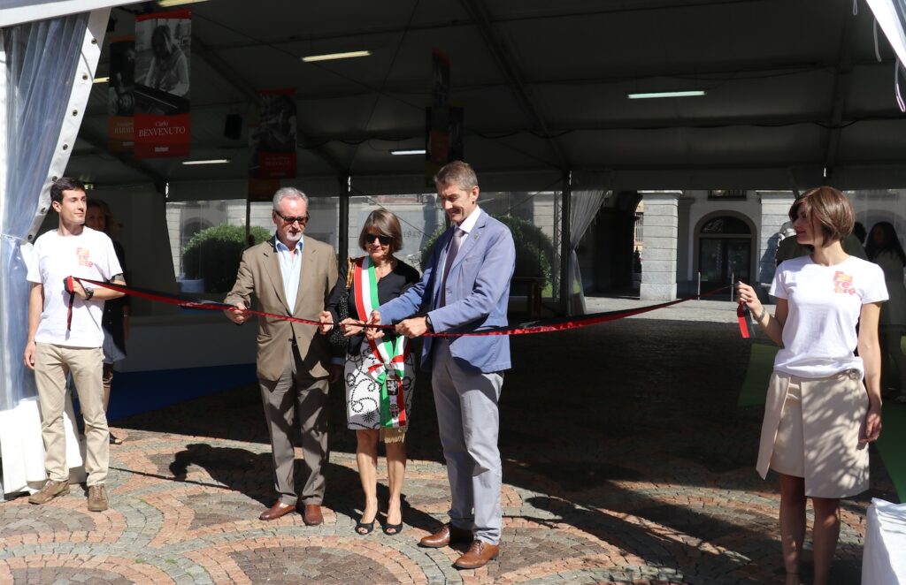 La “Foire d’été” prende il via con la Mostra concorso dell’artigianato