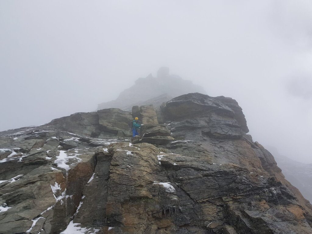 “Traditi e poi salvati da una corda”, il racconto dei due alpinisti spagnoli salvati sul Cervino