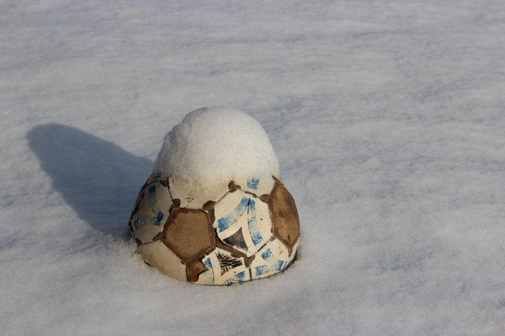 La neve ferma lo sport valdostano