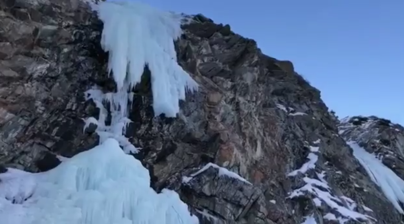 Muore scalando una cascata di ghiaccio