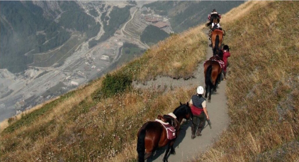 Fitetrec-Ante rilancia il turismo equestre in Valle con un corso di aggiornamento