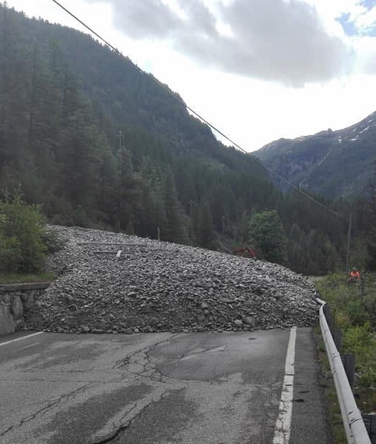 Cogne, chiusa la strada per Lillaz dopo una frana