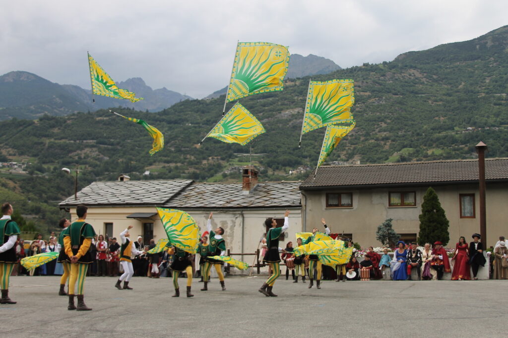 A Fénis il conto alla rovescia è partito verso la decima edizione di “Le Cors dou Heralt”