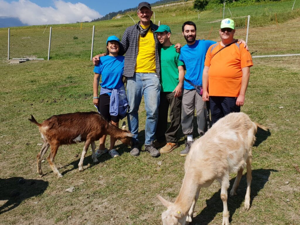 Una raccolta fondi per salvare La Petite Ferme du Bonheur di Doues dalla chiusura