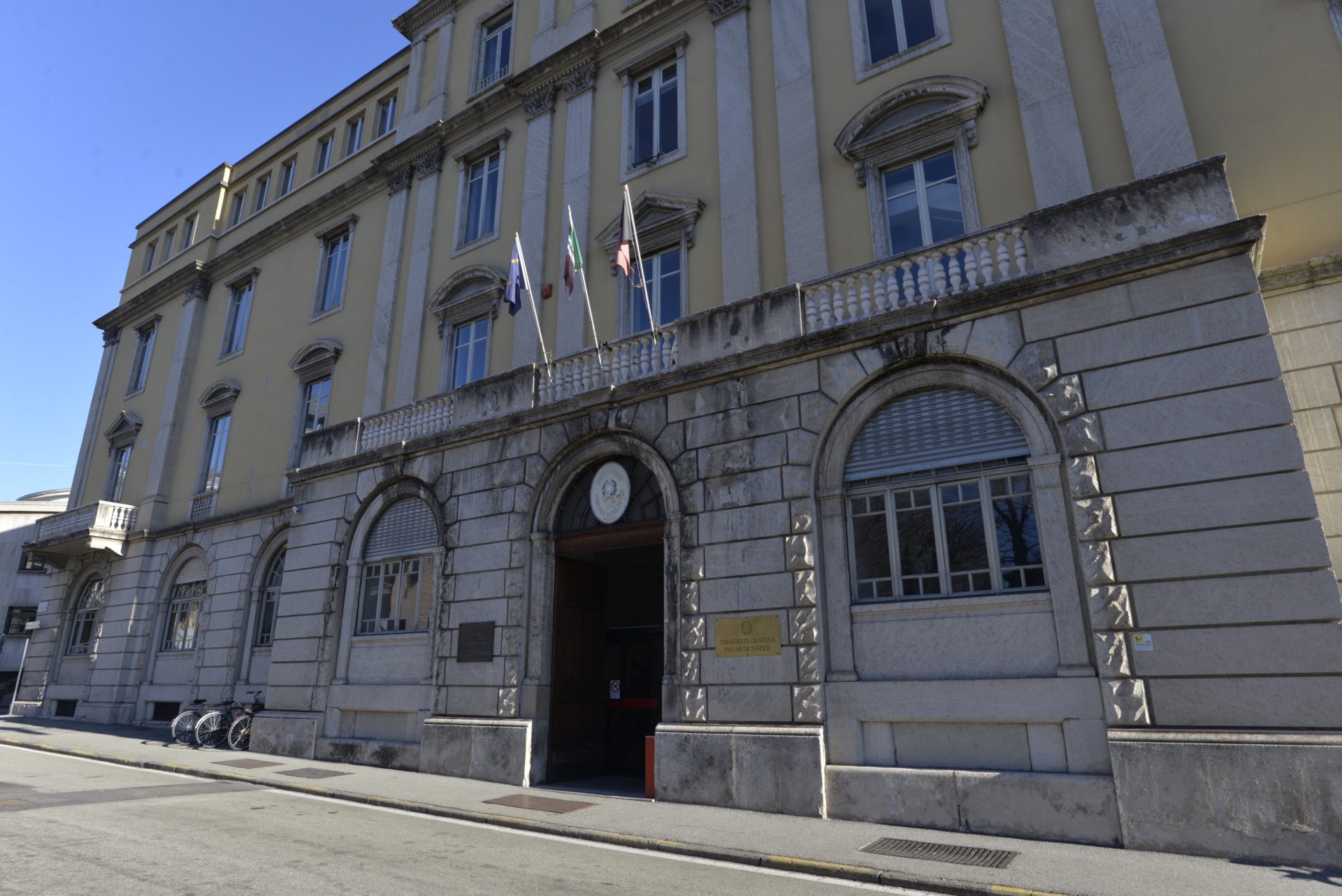 Cambiano le accuse per il modello svedese a processo