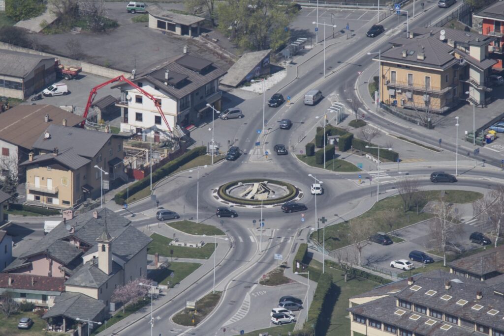 Troppo traffico al Pont-Suaz, Charvensod chiede un secondo ponte sulla Dora