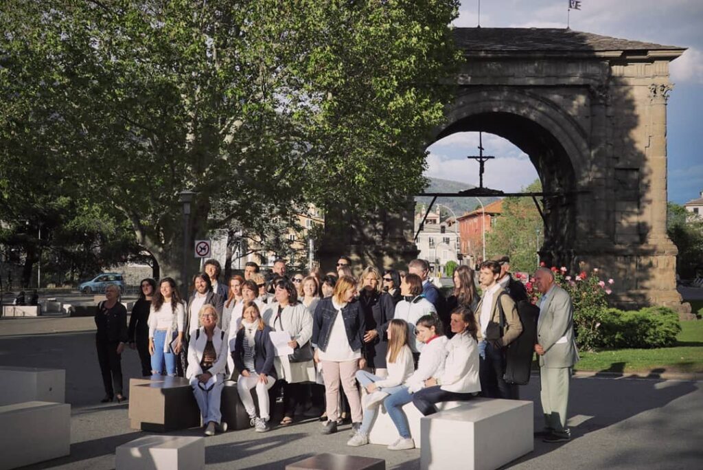 Flash mob per i  200 anni de “L’infinito” di Leopardi