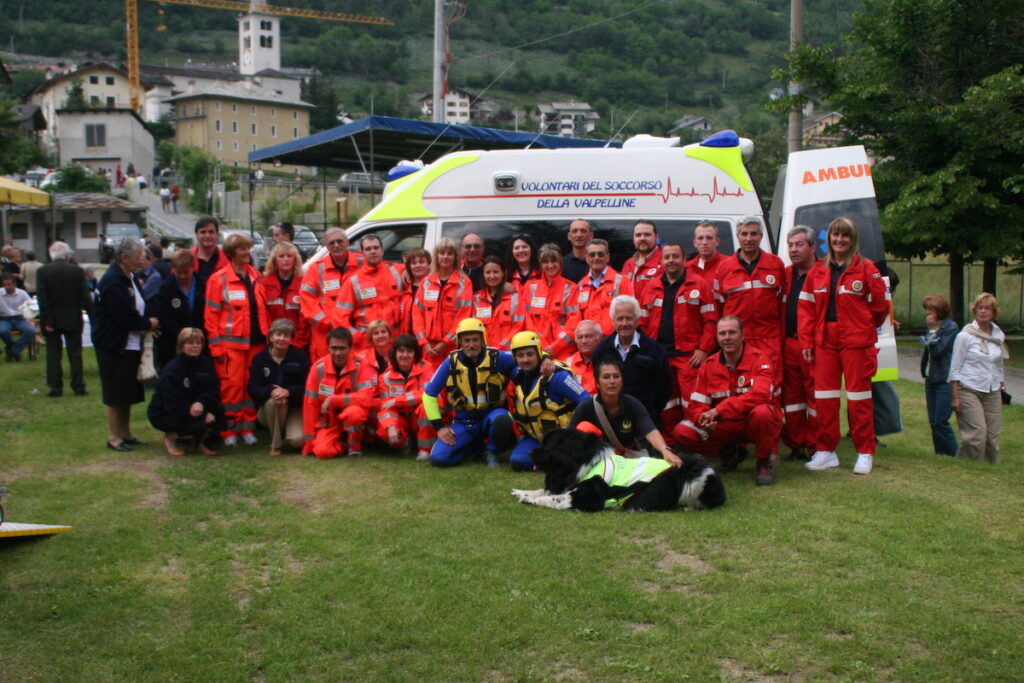 Con il 5×1000 aiuti i Volontari del soccorso della Valpelline ad aiutare altre persone